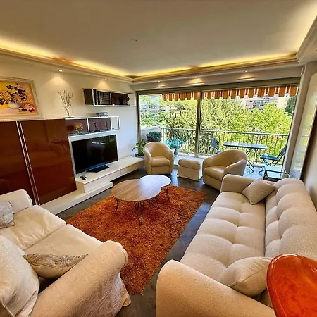 Wonderful With Pool And Tennis Court * Antibes